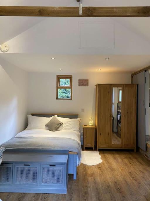 Cosy 1 Bedroom Country Lodge With Free Parking Watlington  Exteriér fotografie